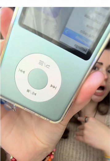 Ultimate MP3 Player for Nostalgic Music Lovers