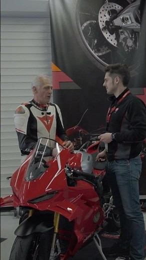 Estrenando la Ducati Panigale V4 en el Circuit de Barcelona-Catalunya
