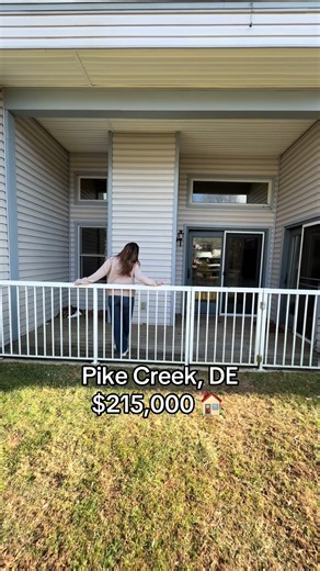 Let’s tour this newly listed low maintenance 1 bed, 1 bath condo for sale in Pike Creek, Delaware Message me if this is something you’re looking for 👋📲 Listed by Andrea Harrington with Compass RE
