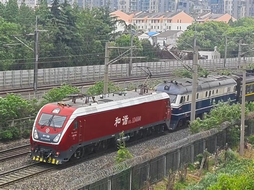 K1556再现油电混动模式