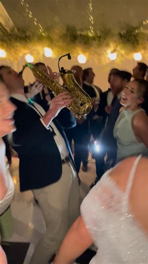 🎷✨ Our sax player brings the magic to every note! 🎶💫 Ready to book? Contact us now. #dj #entertainmentadelaide #adelaide #love #fyp @sunnybrae_estate | Entertainment Adelaide
