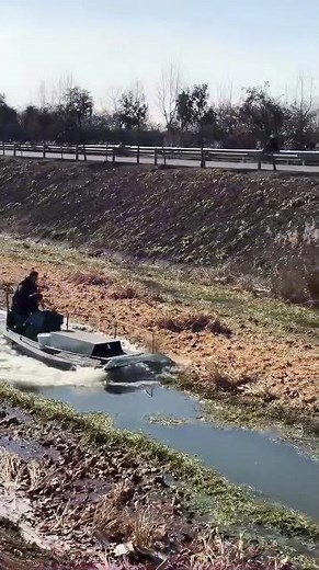 Efficient Work of a Small Dredging Boat for River Maintenance