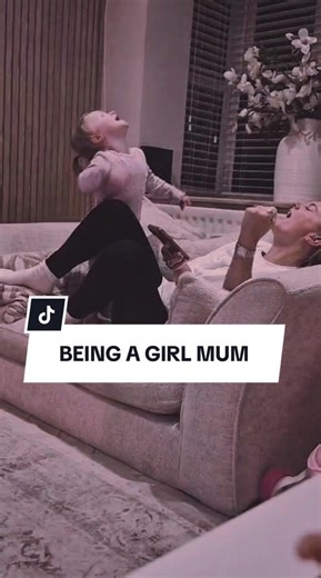 Me 🤝🏼 being a girl mum