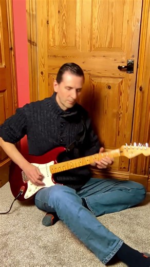 Elvis - Can't Help Falling In Love (Live Soulful Strat)