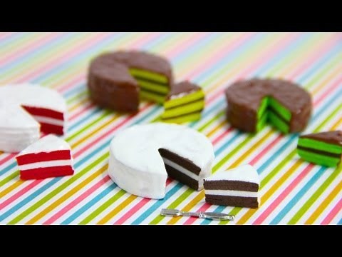How to Make Doll Cakes