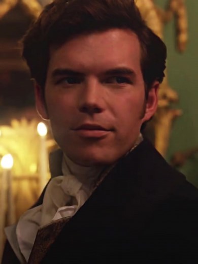 Colin and Penelope's Steamy Carriage Scene in Bridgerton Season 3