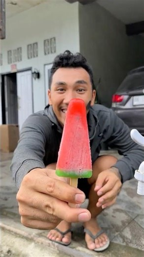 ada es krim di tempat sampah