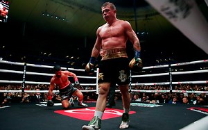 Saúl “Canelo” Álvarez retuvo los títulos unificados de peso supermediano al imponerse por decisión unánime