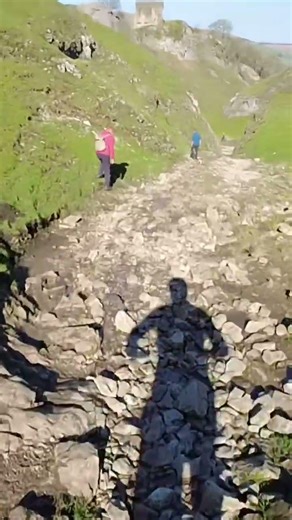 Cave Dale descent into Castleton in the Peak District