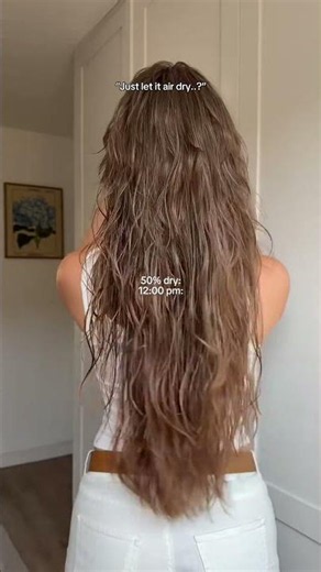 How long it takes for my hair to air dry on a day that’s 30°C 🤭 #shorts #short #greasyhair_queen