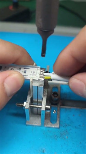 LED strip wire bonding machine produces full solder joints.