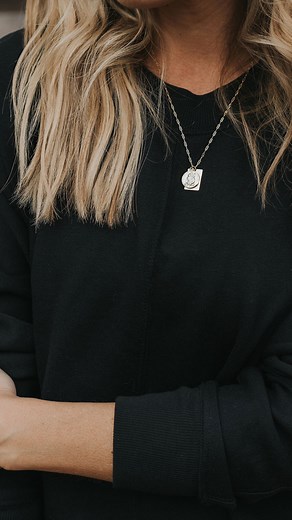 23K views · 139 reactions | Episode 2 of the new podcast format drops soon! Still filming without a kitchen, still figuring it out as I go… but that’s half the fun. Head to YouTube to check it out. https://www.youtube.com/@MsRachelHollis | Rachel Hollis | Facebook