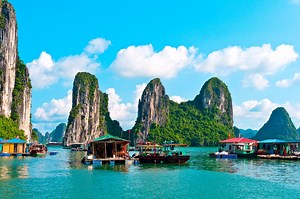 5.2K views · 3 comments | ⭐ This week we're telling you all about our BRAND NEW Grand Tour Of Vietnam With Ha Long Bay, Hoi An & The Mekong! ⭐  11 Days 5* Escorted Tour Through Vietnam ☀ Sail & Spend The Night On Ha Long Bay  Explore the Quaint Riverside Town of Hoi An  7 Days Full Board Cruising on Voyager of the Seas Stay tuned for more information! | Cruise.co.uk | Facebook