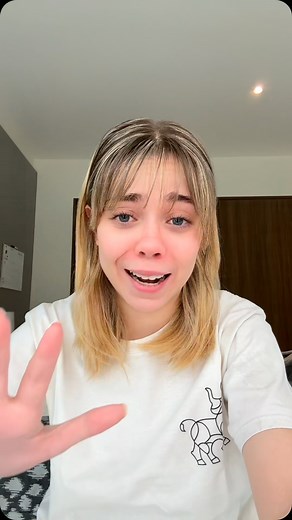 Marcela Del Toro on Instagram: "Nada como cuidarte y consentirte con Palmolive Optims 﫧 #OptimismoEmpiezaEnMiCabeza #VitalKeratina #Publicidad"