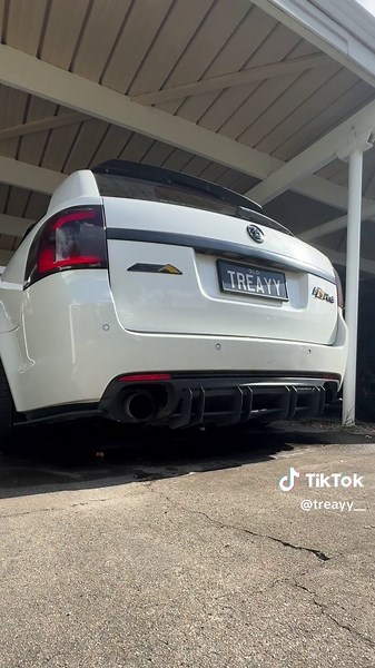 Cold Start V8 Engine Explained with HSV Performance