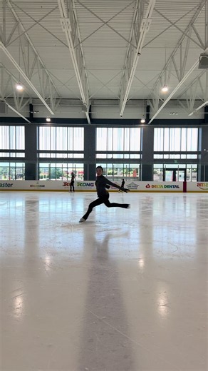 Learning how to do a death drop for the first time! #jcsk8 #figureskating #figureskate #figureskater #summer