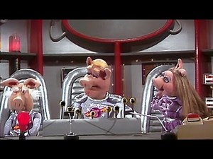 Pigs in Space: The Crew Faces Boredom! | The Muppet Show (S2E14)
