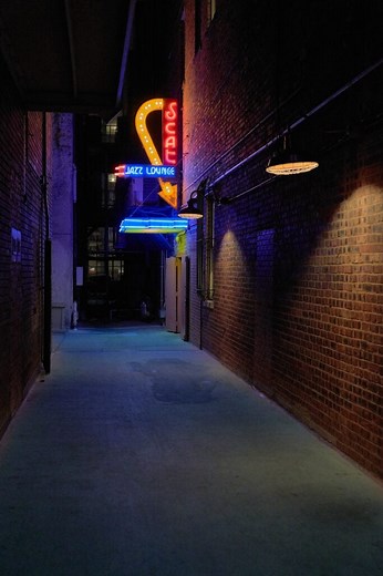 9 Best Nightclubs in St Louis [2025 December Update]
