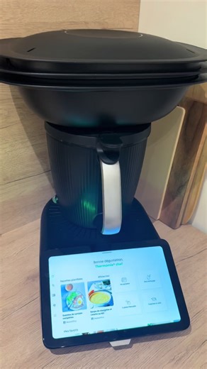 Un thermomix sans cookidoo, c’est comme un téléphone sans puce ! Cookidoo c’est la vie !! 👉🏽 Pas encore équipée du thermomix ? Contacte moi pour plus d’infos, ton tm7 à partir de 43€/mois, avec possibilité reprise de ton ancien appareil : tm31 / tm5 ou tm6 Contacte moi vite pour en profiter, je t’offre la livraison dans toute la France !