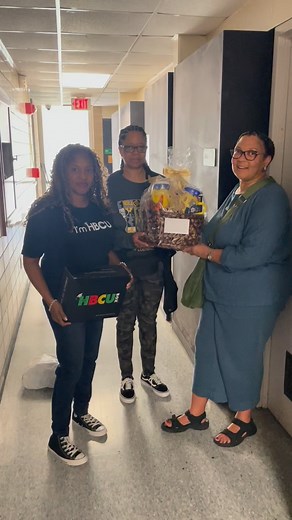 Happy Homecoming Xavier University of Louisiana Alumni and Xavier University of Louisiana National Alumni Association!!!!! 💛💚 The Homecoming Challenge is here!!!!! 🙌🏾🙌🏾🙌🏾 Powered by Kulur Group, freshmanfunbox, Thehbcubox! kulurgroup.com thehbcubox.com freshmanfunbox.com #homecomingchallenge #kulurgroup #dopethinkers #spreadlove #hbcubox #freshmanfunbox #comeback #goback #giveback #anystudent #anyschool #anytime | Dana Michelle