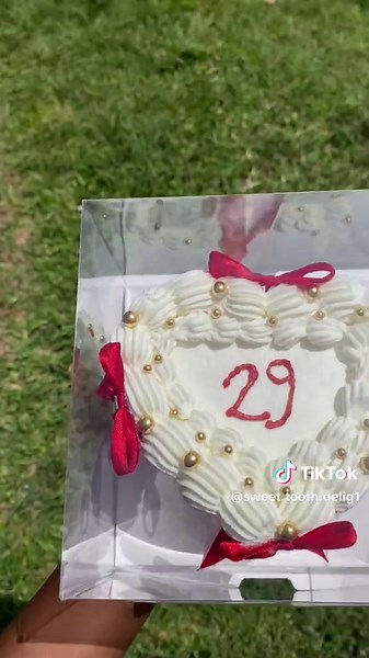 Heart Shaped Bento Cake from UTH