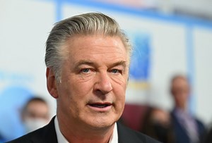 Alec Baldwin: sale a la luz la llamada al 911 del accidente que mató a Halyna Hutchins - El Diario NY