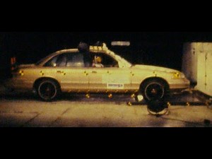 1996 Ford Crown Victoria Crash Test.