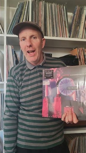 The Orb – The Orb's Adventures Beyond the Ultraworld Two hours of ambient house bliss