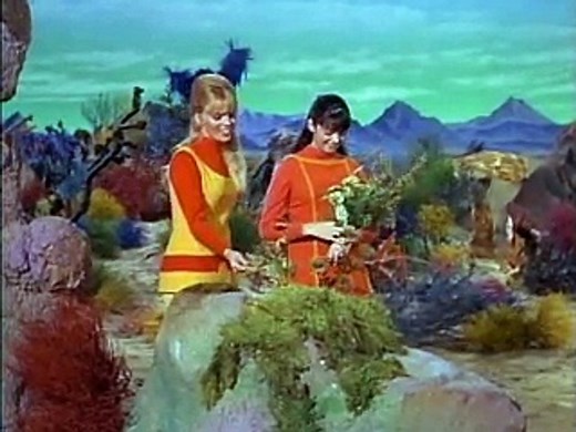 Lost In Space S02 E24  Revolt Of The Androids