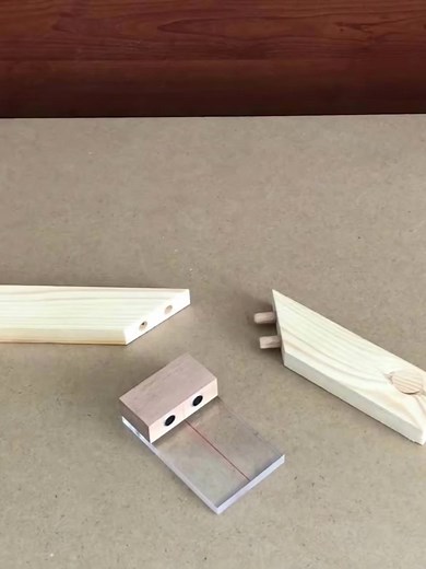 Sawdust extraction for wood saw 😌 #woodworking #wood