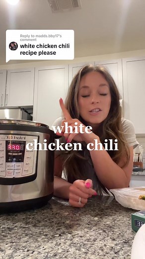 Easy Instant Pot White Chicken Chili Recipe