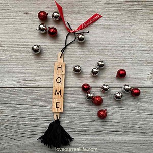 How to Make a Scrabble Tile Christmas Ornament (Personalized)