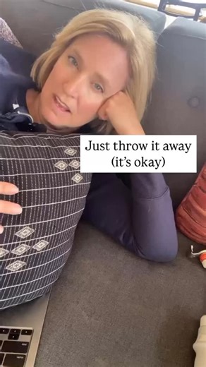 “WAIT, are you saying to just throw it ALL out?!” No. Of course not 🙃 But here’s the deal 👇🏻 When you have a lot to declutter, the most important thing is to get the stuff OUT of your house 😬 If you wait for the perfect solution for each individual thing you’ll never get rid of it – and sometimes the answer is actually to trash it! I’ve seen so many clients get hung up on where to send each item. Donate? Sell? Recycle? A women’s shelter vs. an animal shelter vs. Library..... ALL THE PLACES. 