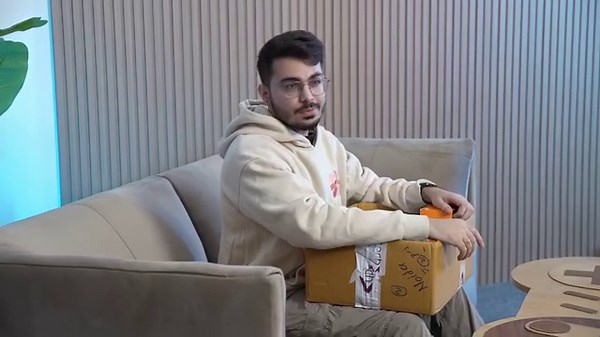 87K views · 4.4K reactions | Step into the gaming arena with a HERO that you can trust. PRO X Superlight 2 --- Engineered to win!  Ft. HydraFlick #LogitechG #PlayToWin #Esports #PROSeries #PCGaming #GamingGear #GamerLife | Logitech G | Facebook