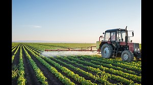 Learning trailer brings the farm to students