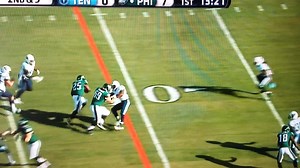 14K views · 89 reactions | Defenses set their fronts and run keys based on which side the RB aligns to the QB in the shot gun. The jab step hand-off is a nice tendancy breaker to the traditional cross face (mesh) hand-off. #spreadoffense | SpreadOffense.com | Facebook