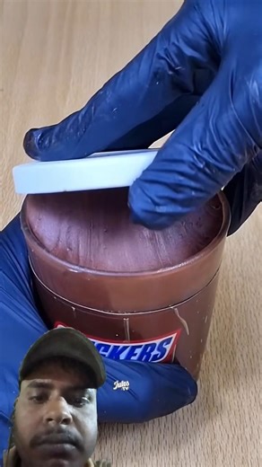 Snickers vs Maltesers