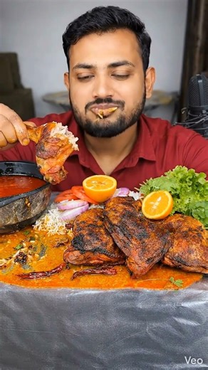 MUKBANG & RECIPE: SPICY HUGE CHICKEN LEG WITH SALAD LEAF & EXTRA GRAVY | HUNGRY GADWALI MUKBANG