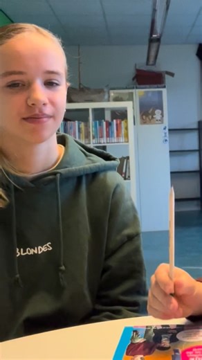 📣 Ben je al naar een opendag geweest? 🎒🤔 Met de OpenDagenPlanner van de VO Gids kun je alle open dagen van middelbare scholen overzichtelijk bekijken. Je ziet ze per datum en school, en kunt eenvoudig zoeken op je regio 🎓📅. Je voert je postcode of plaats in en krijgt meteen een duidelijk overzicht van de open dagen bij jou in de buurt 👀💻. Zo mis je niets en kun je rustig plannen welke scholen je wilt bezoeken ✨🗺️ Of je nu al volop aan het oriënteren bent, of nog moet beginnen: check de O