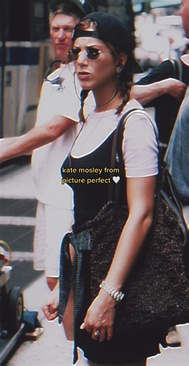 Jennifer Aniston in Picture Perfect: A Fun Moment Captured