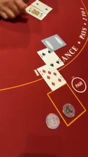 Doubling 11 vs 10 ‪@venetianvegas‬