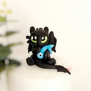 How to Train Dragon Fondant Cake Topper - Etsy UK