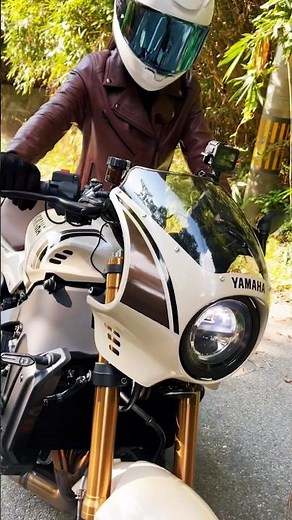 XSR900 アイボリー フロントカウル ノーマルマフラー排気音 #xsr900 #バイク女子 #大型免許取得1年目 #フロントカウル #排気音