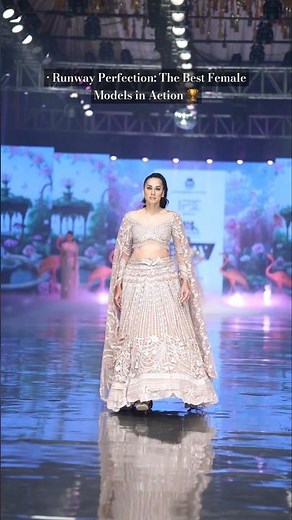 Runway Perfection: The Best Female Models in Action 🏆 #shortsfeed #supermodel