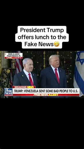 He is such a gracious host 🤣 #donaldtrump #fyp #fakenews