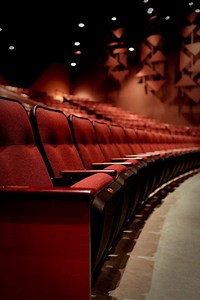 Loft Stage Workshops Teach Students Through Interaction