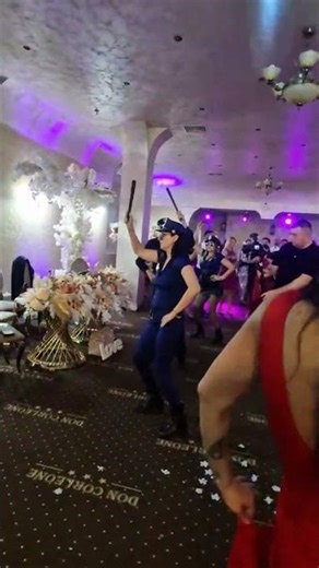 A venit poliția - nunta 4 octombrie 2025 - nuntadj.ro - 0722 644 318 #djmichael #djnunta2026 #djset