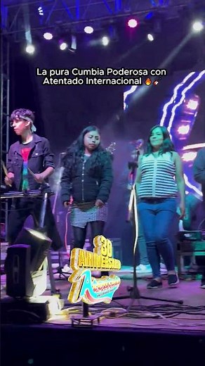 La pura Cumbia Poderosa con Atentado Internacional 🔥🎸 #bailesonidero #cumbia #envivo