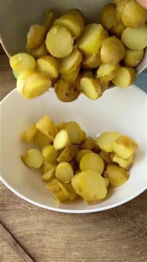 😍 Griechischer Kartoffelsalat mit Zaziki, perfekt zum Grillen | Thermomix® Rezept