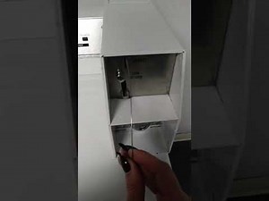 How to trick a coin machine